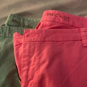 2 pair of Gap plus size khaki pants size 18